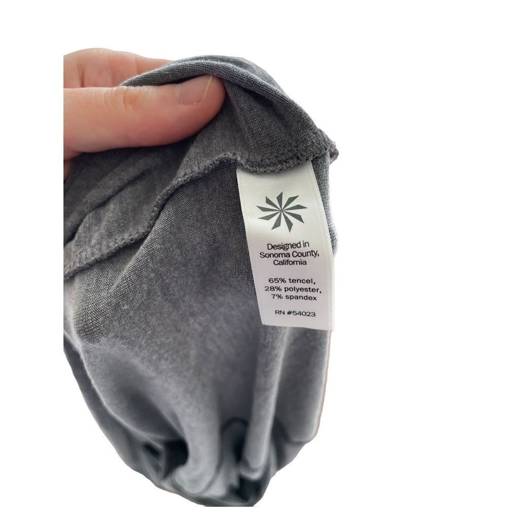Athleta Side Split Tank in Grey‎ - Picture 4 of 7